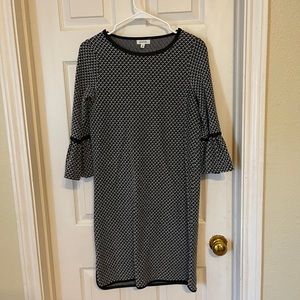 Max studio dress w/ bell sleeves